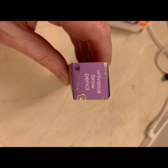 NWT Winky Lux New universal brow pencil. One shade for all. - Picture 10 of 11